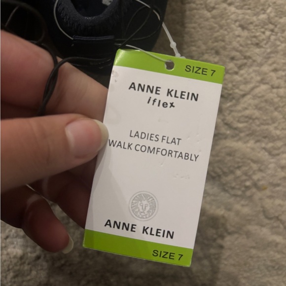 NWT Anne Klein Women's Navy Ballet Flats - Picture 6 of 7